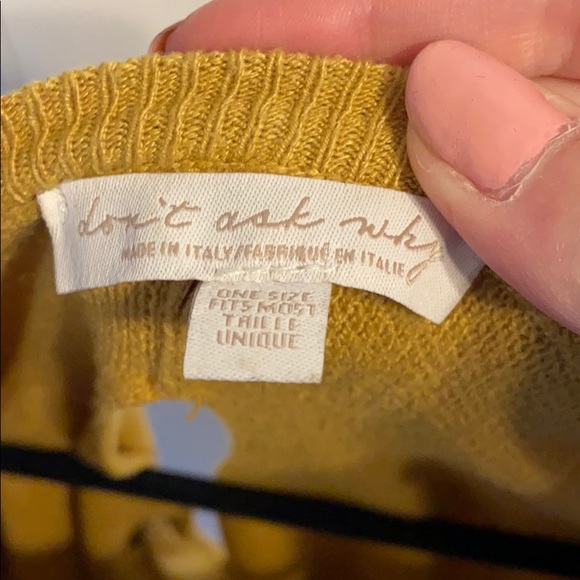 American Eagle Tie-Back Sweater - Picture 4 of 5